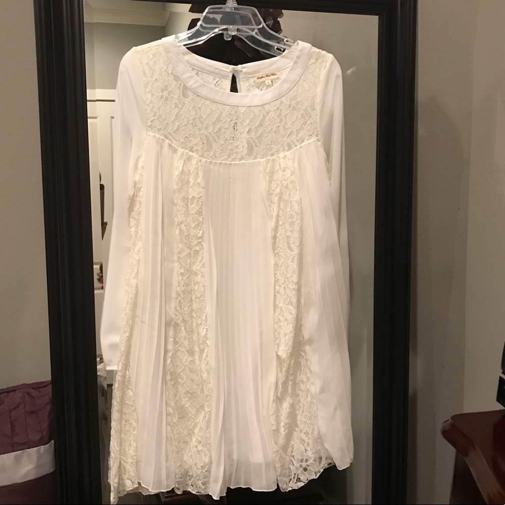 NWOT Chiffon Lace Dress